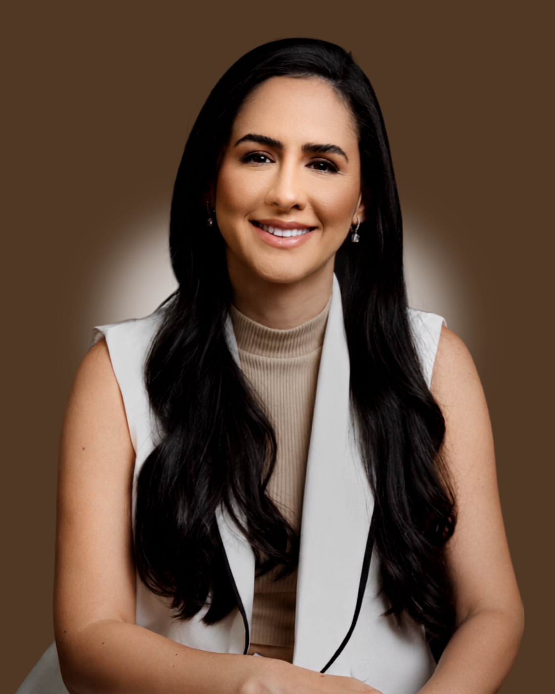 Dra. Gabriely Vialrinho, dermatologista especialista em tratamento capilar
